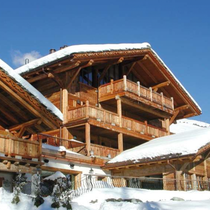 Chalet L. Raphael, Swiss Alps