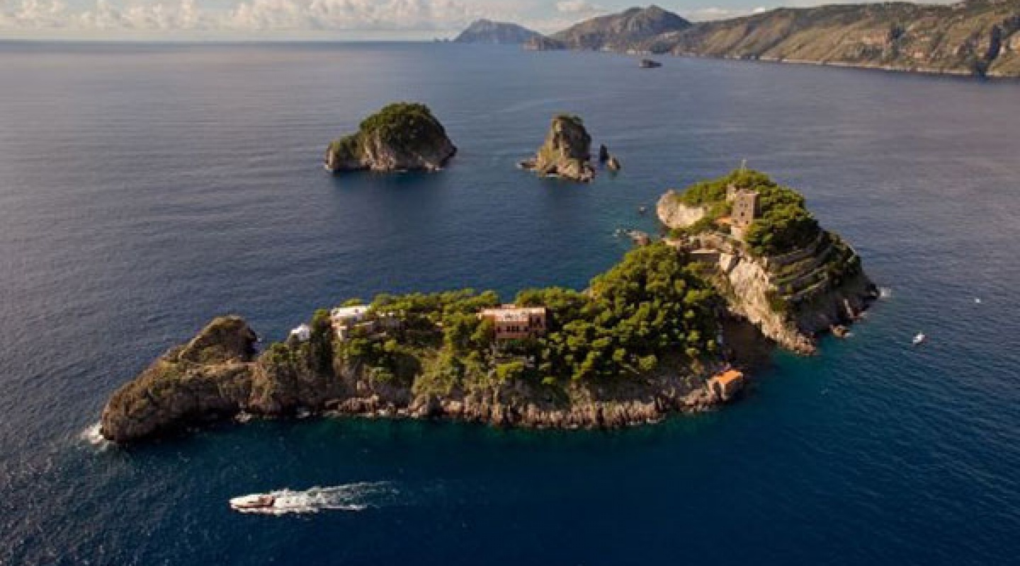 Amalfi Coast Mansion with Three Islands