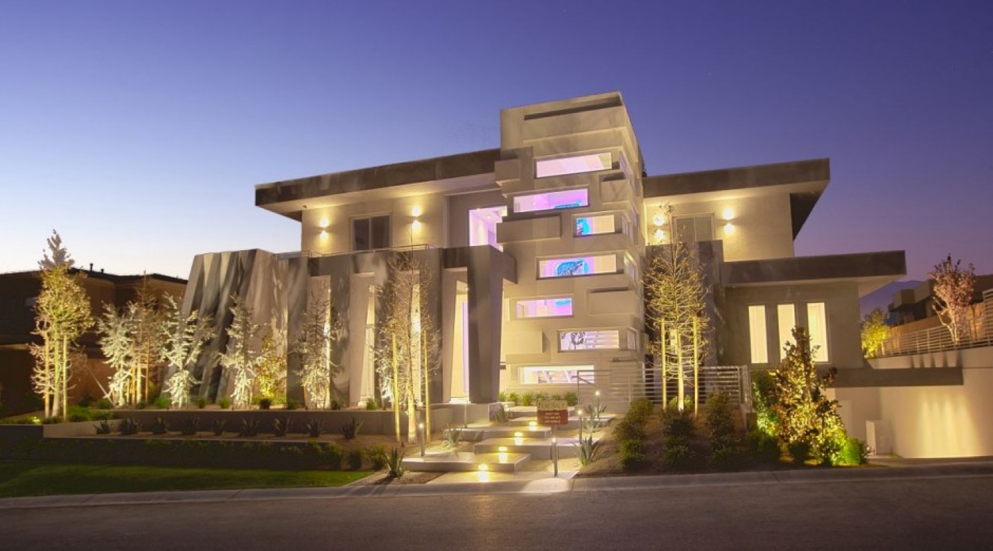 Hurtado Modern Residence in Las Vegas