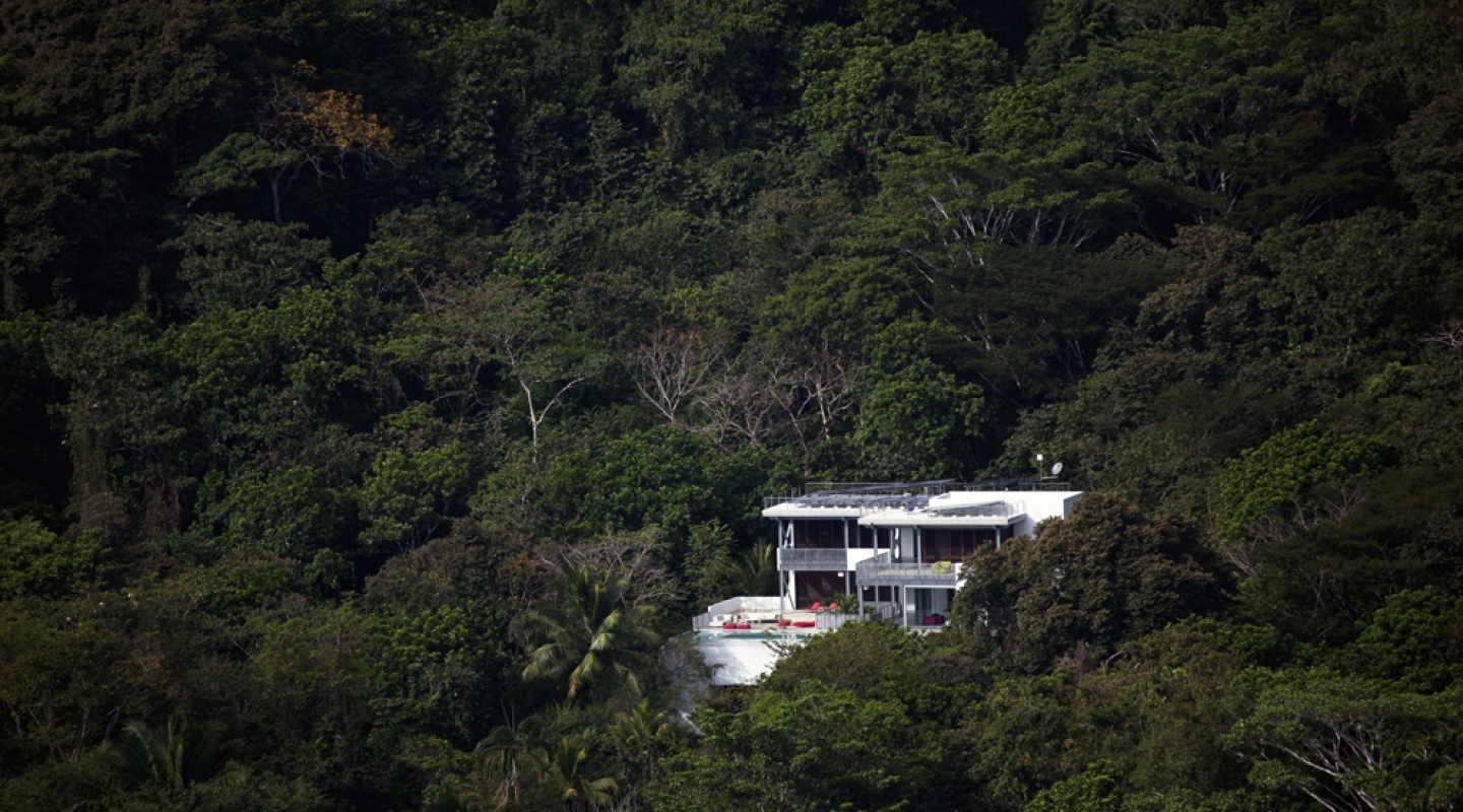 Casa Torcida by SPG Architects