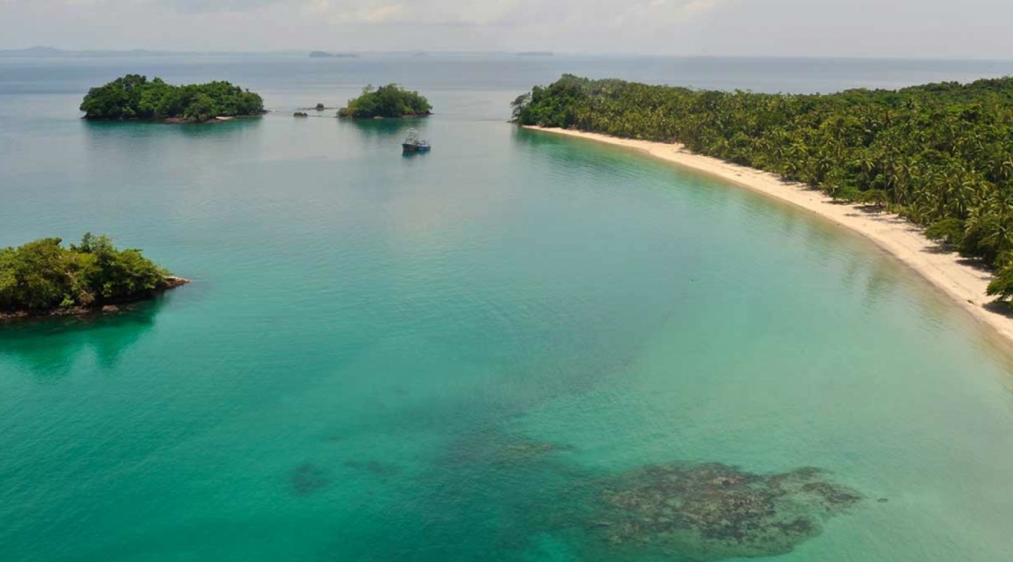 pearl island in panama 5