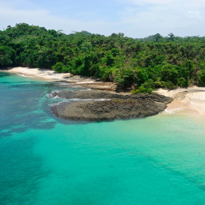 pearl island in panama 7