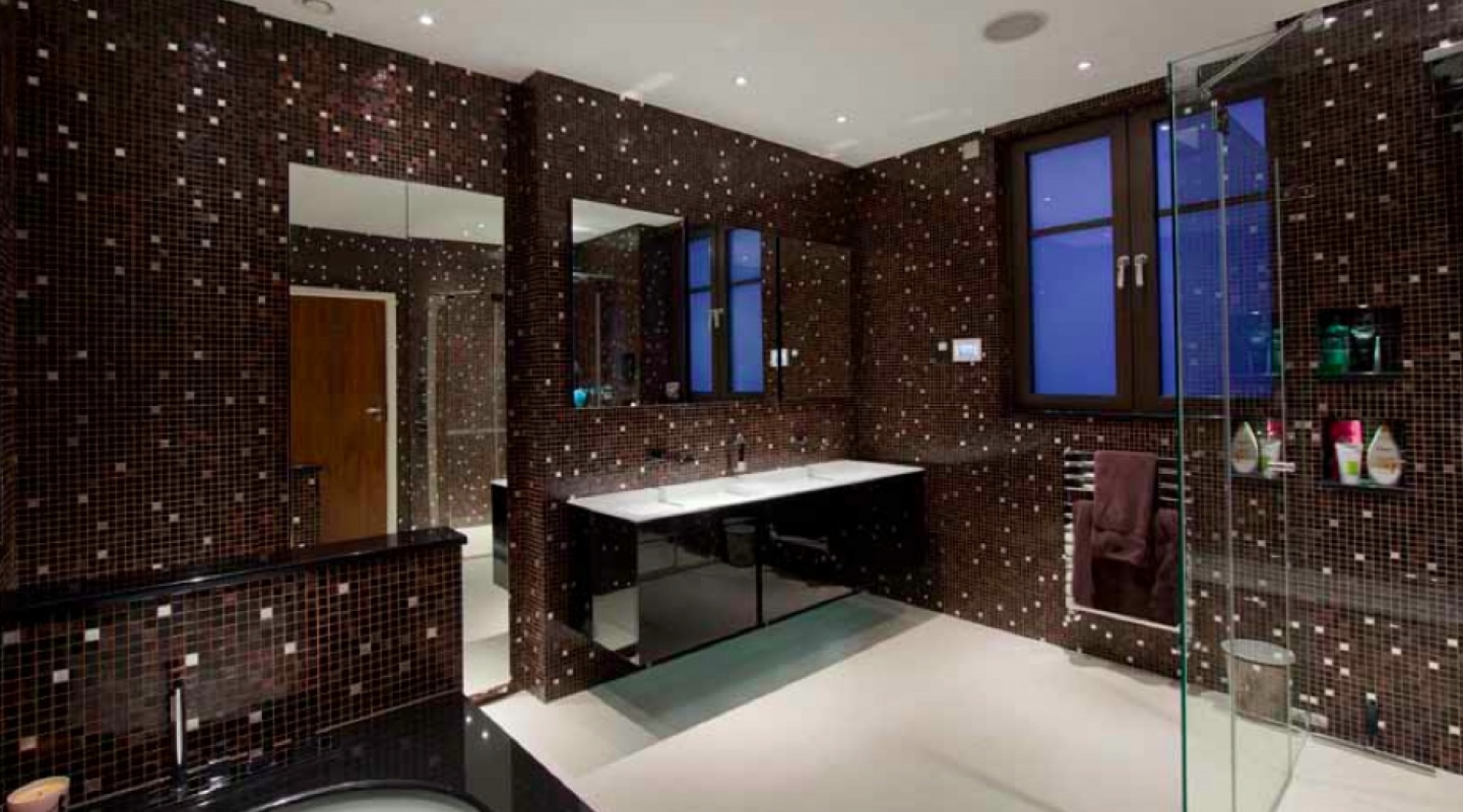 the versailles penthouse 4
