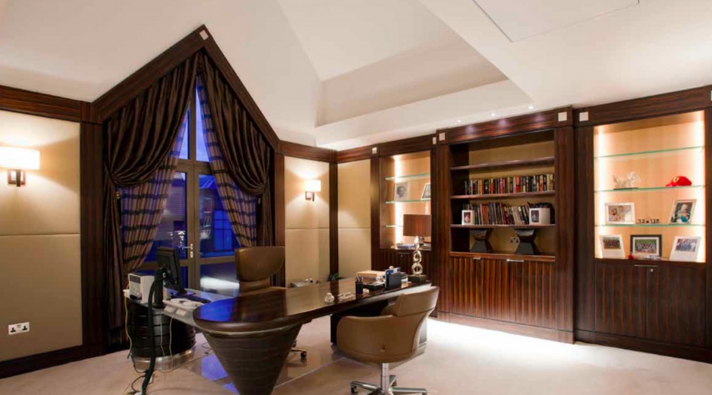 the versailles penthouse 5