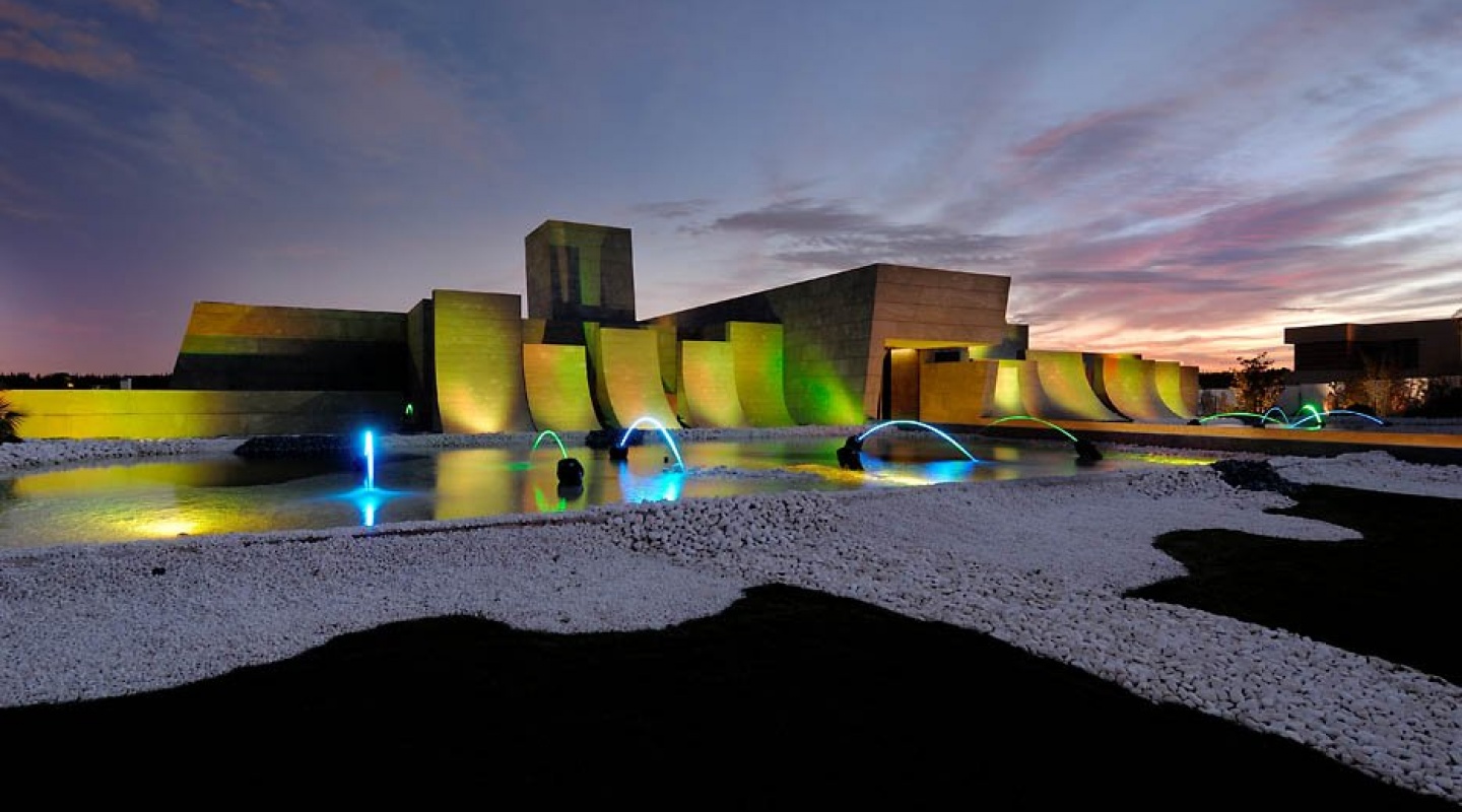 house by a cero in madrid spain 8
