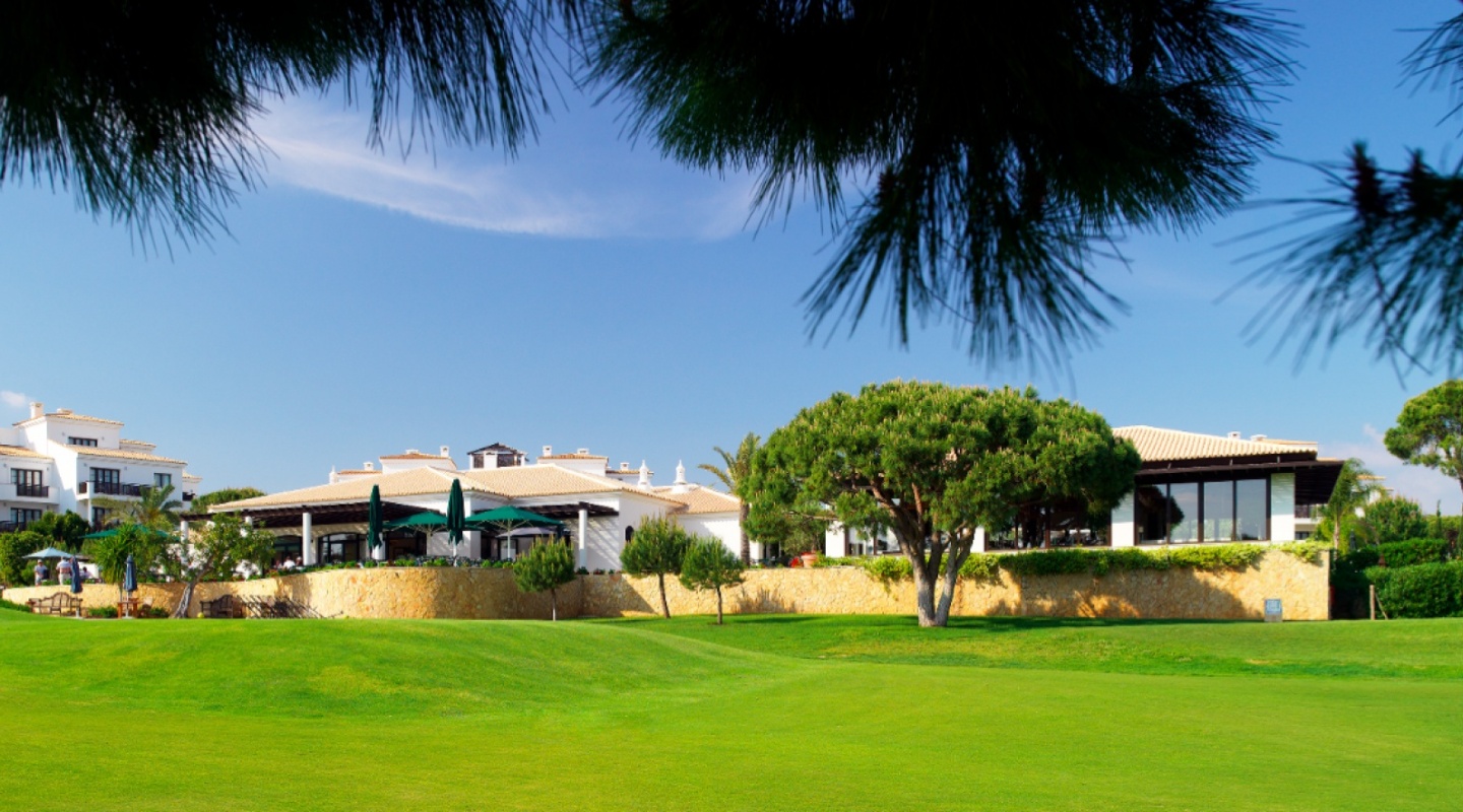 pine cliffs residences in portugal 4