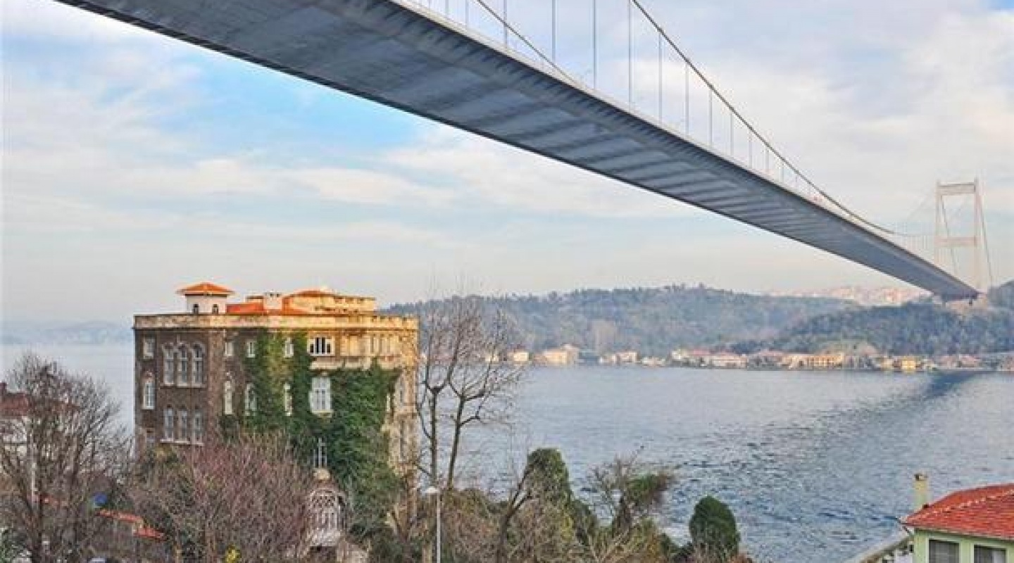 zeki pasa waterside mansion 6