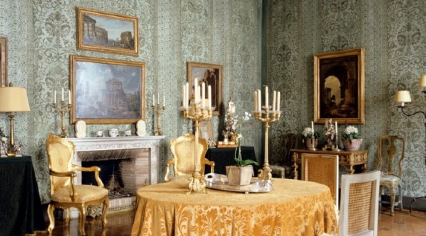 luxury apartment in turin 7