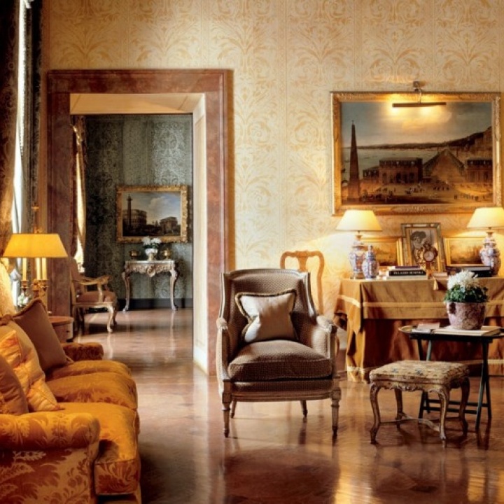 luxury apartment in turin