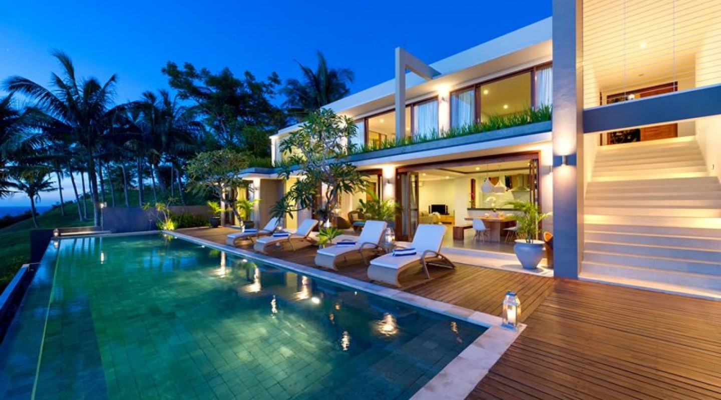 malimbu cliff villa