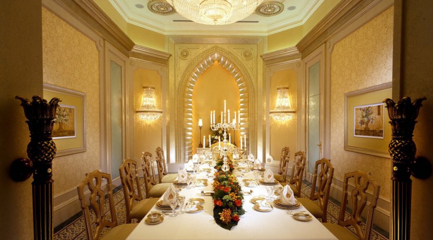palace suite of emirates palace abu dhabi 4
