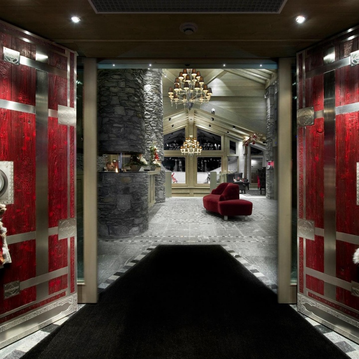 le k2 hotel 15