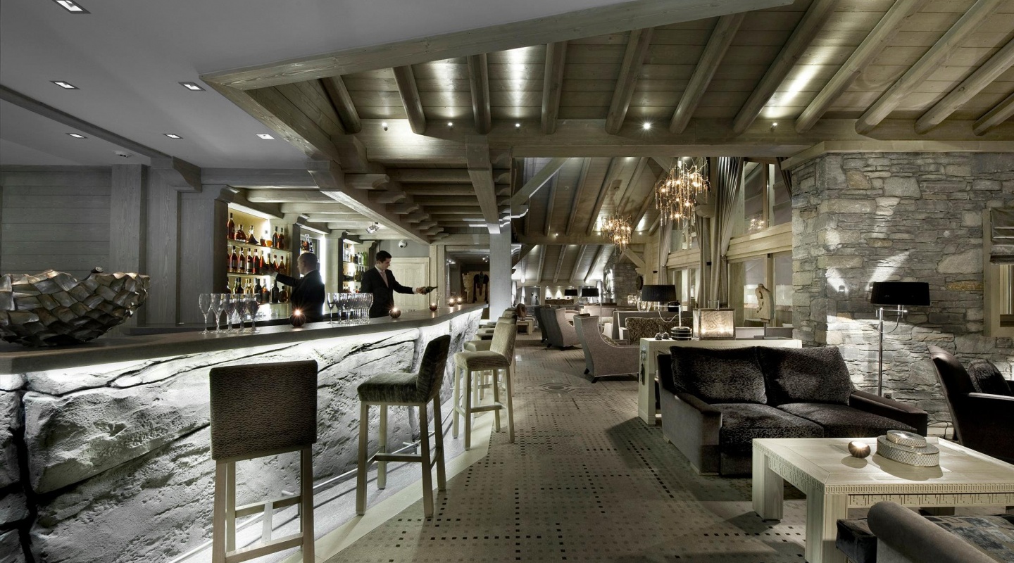 le k2 hotel 19
