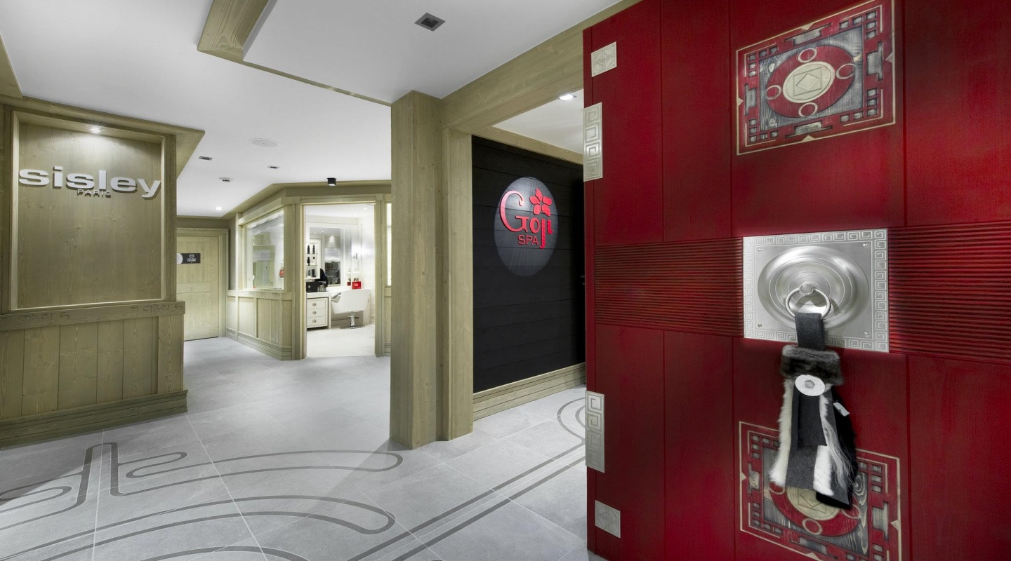 le k2 hotel 23