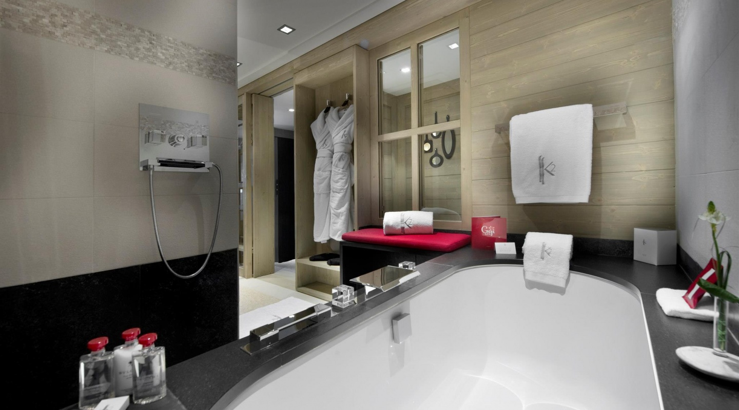le k2 hotel 5