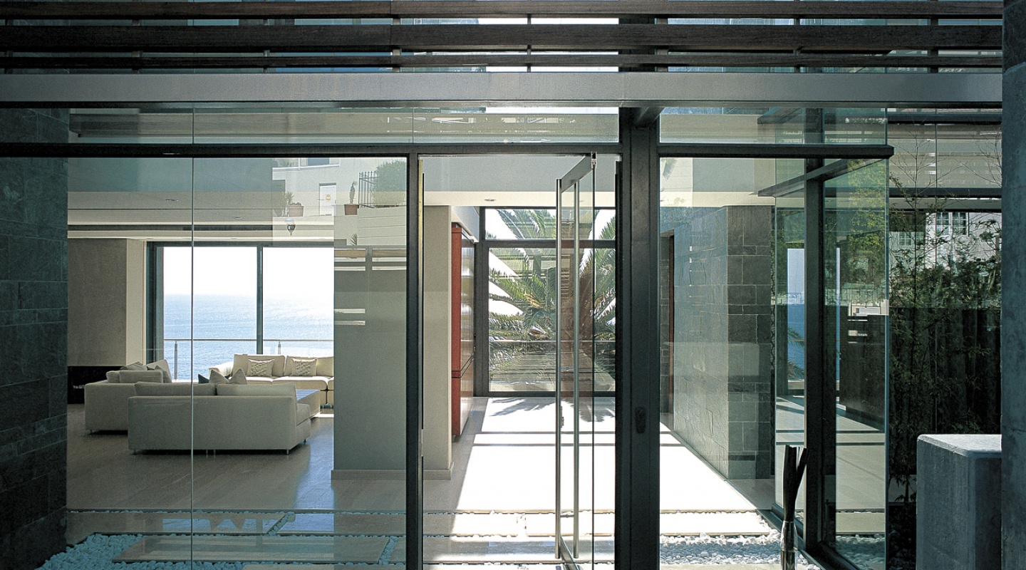 villa in st leon bantry bay cape town 9