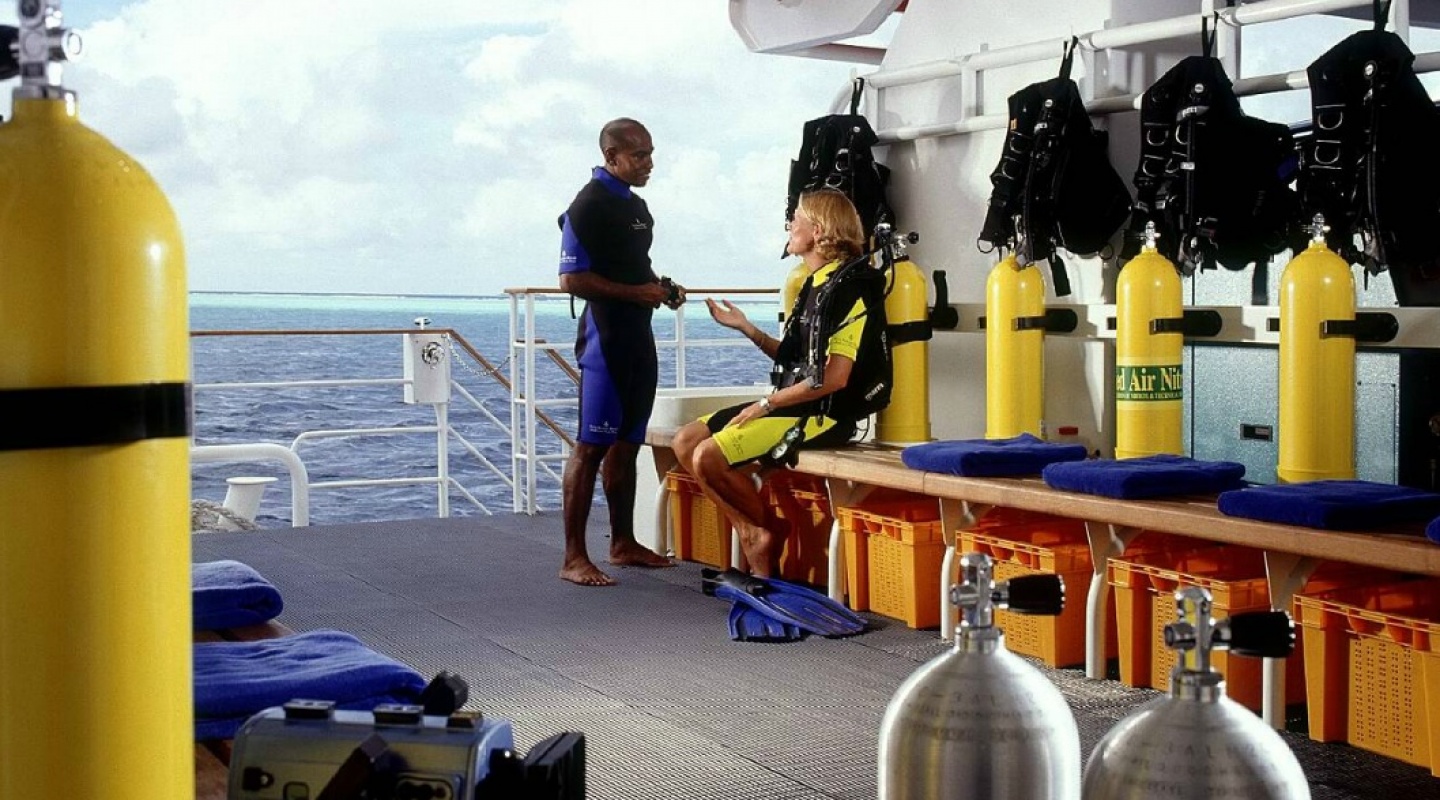 four seasons maldives explorer 10