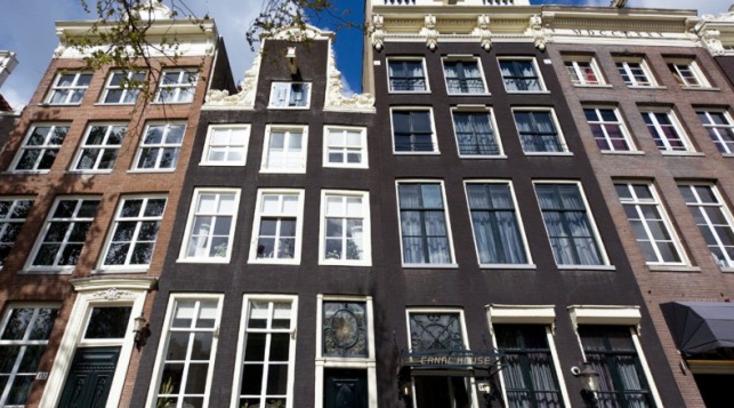 canal house in amsterdam netherlands