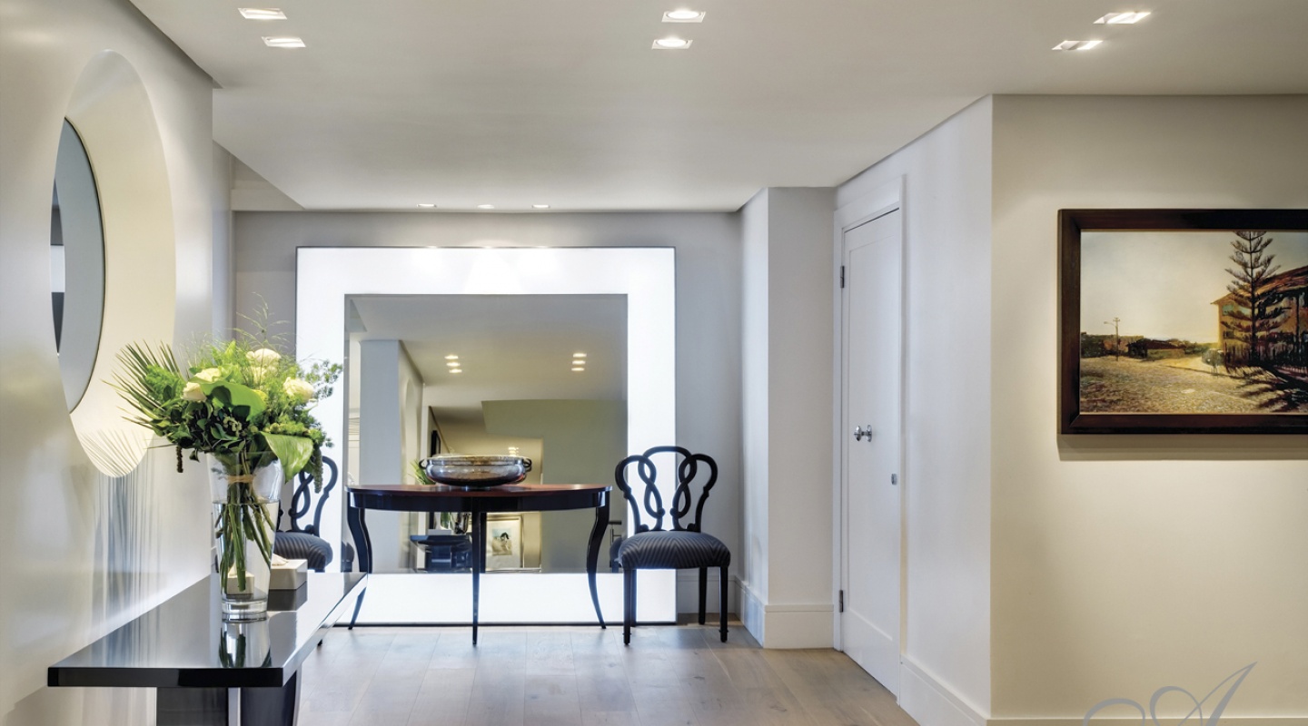 cliftonbeach 1 int 001 entrancehall 001 al