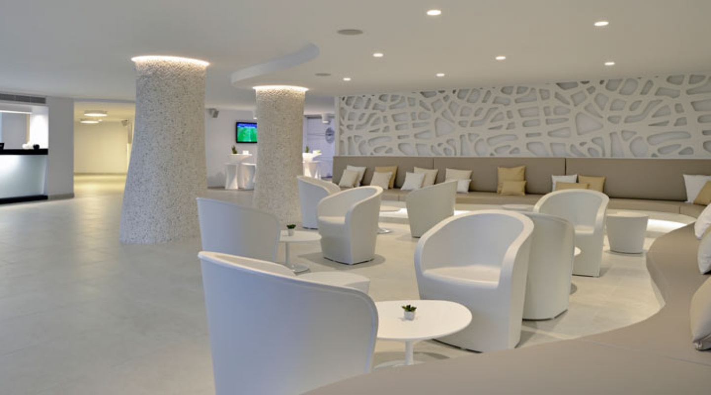 twitter experience hotel 6