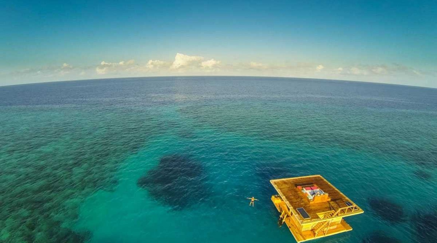 the manta underwater room 4