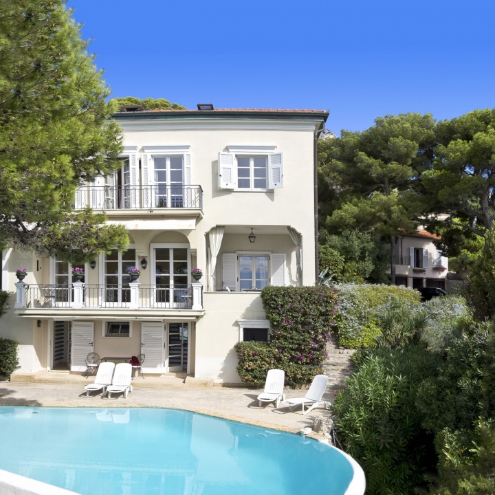 waterfront property in cap d ail 2