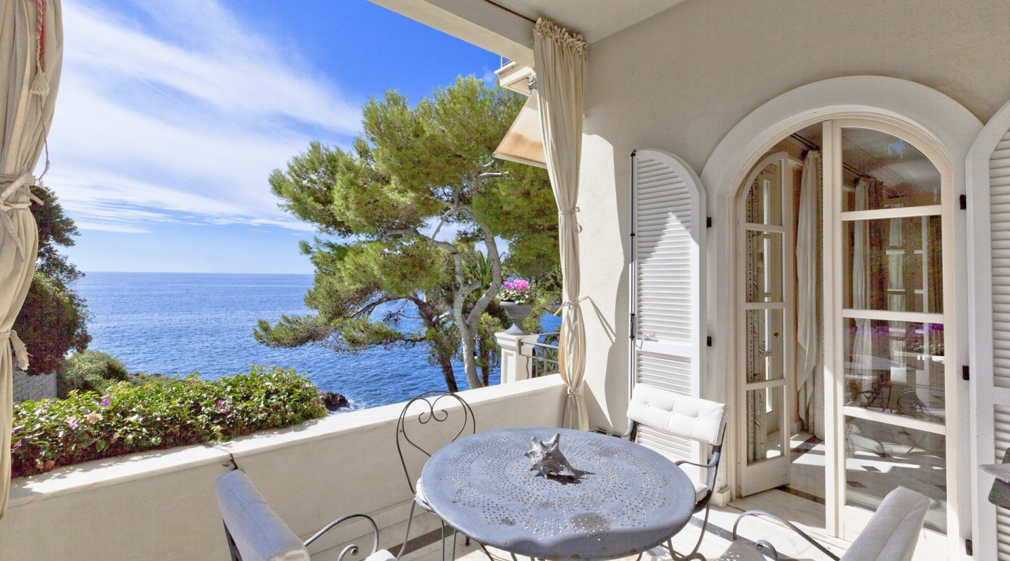 waterfront property in cap d ail 4