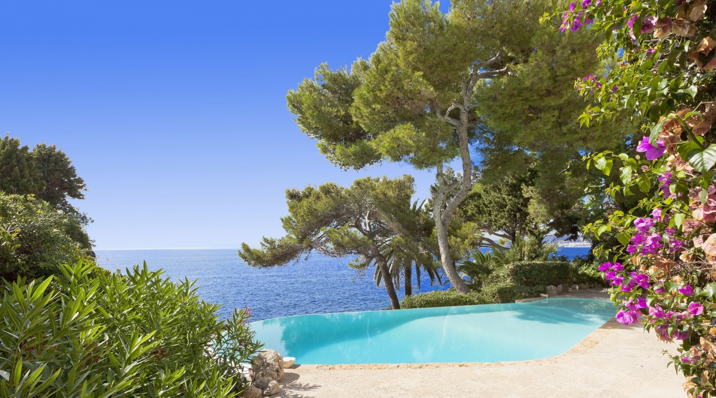 waterfront property in cap d ail