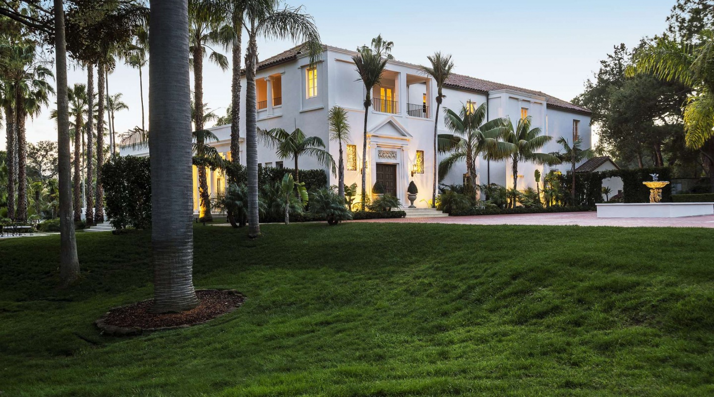 "Scarface" mansion listed for $35 million
