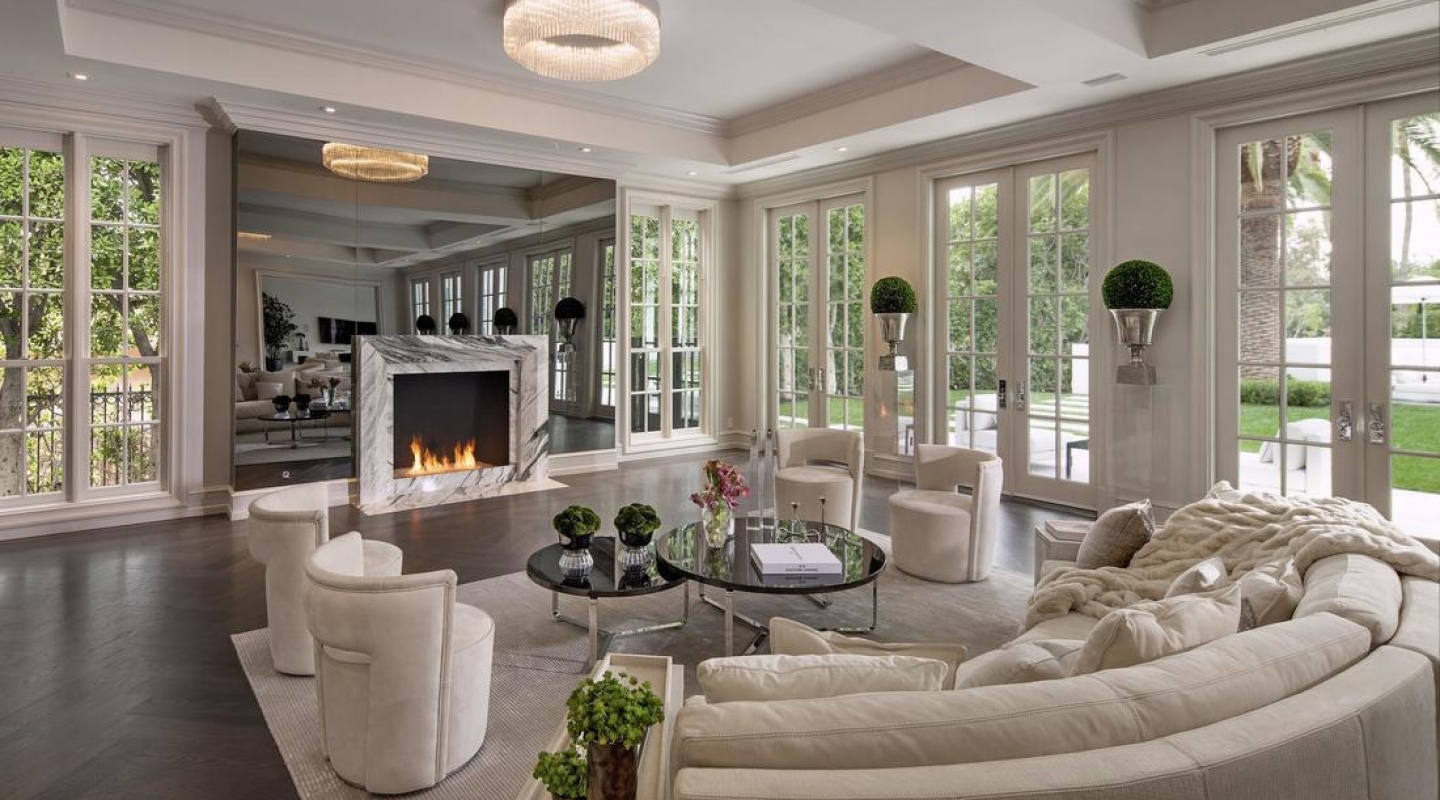 1 floyd mayweather buys beverly hills mansion