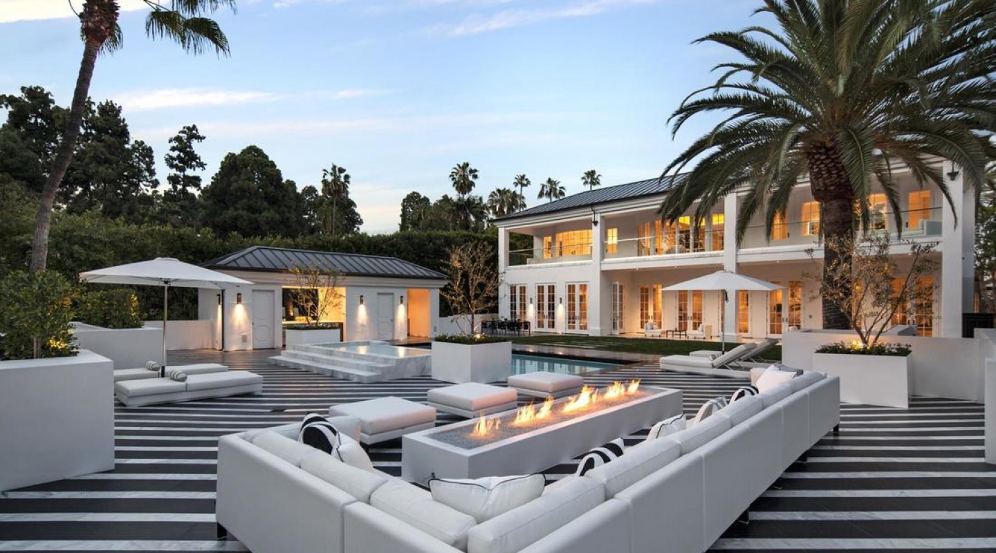 10 floyd mayweather buys beverly hills mansion