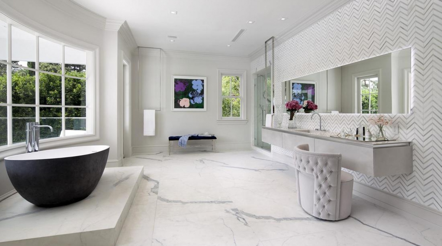 6 floyd mayweather buys beverly hills mansion