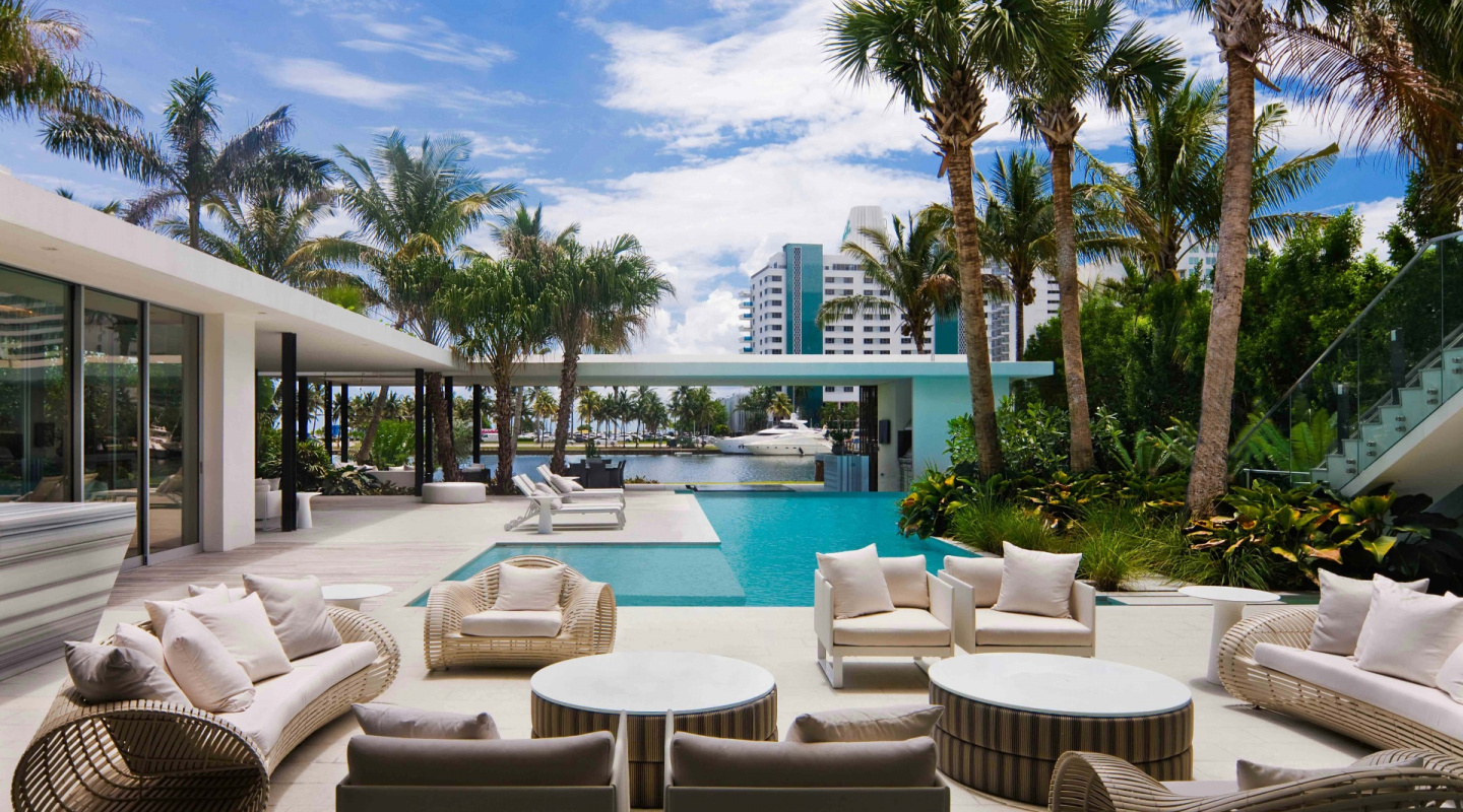pine tree miami by saota5