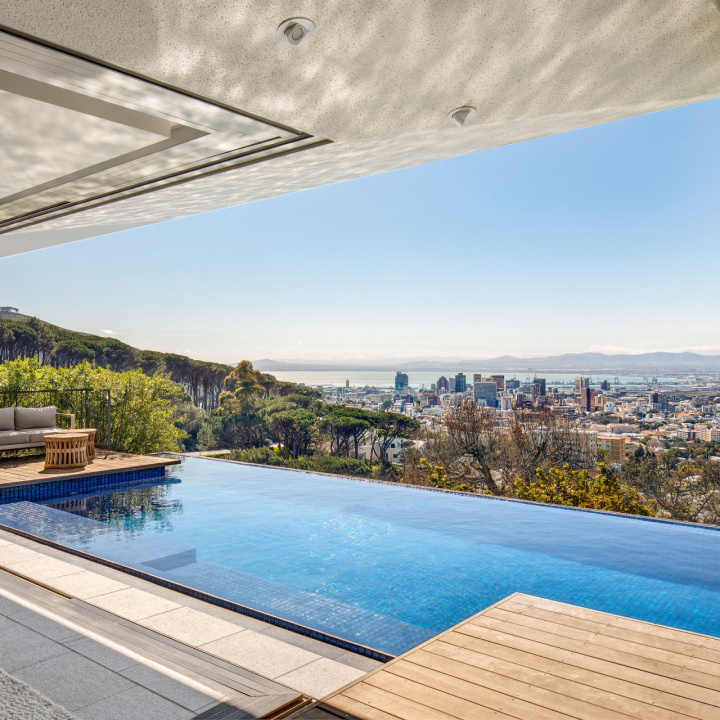 kloof 119a by saota9