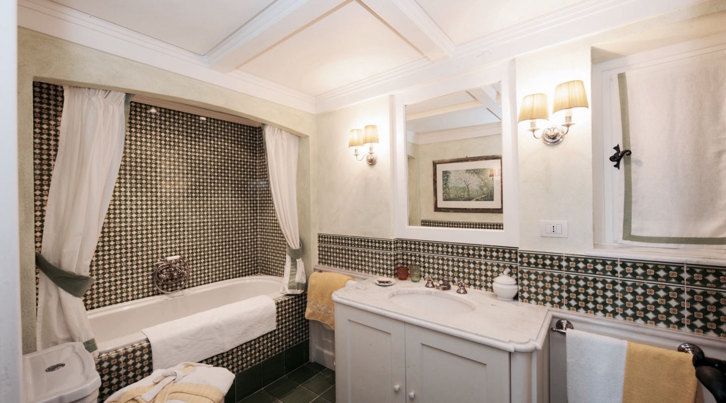 bathroom1472