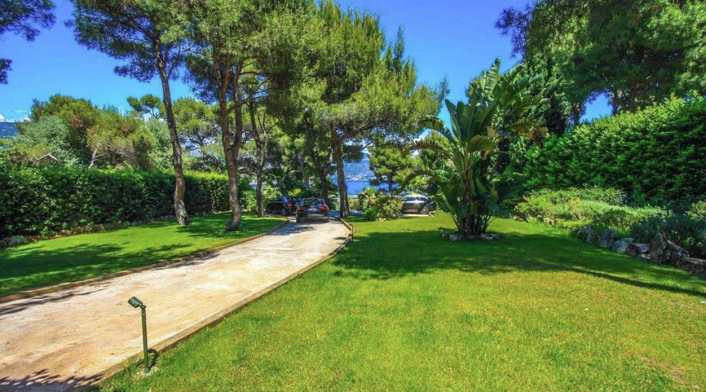 8 villa for rent cap ferrat