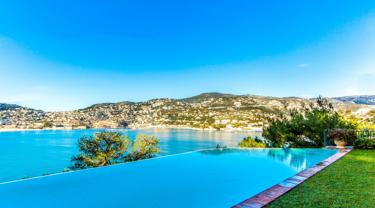 3 villa for rent in cap ferrat