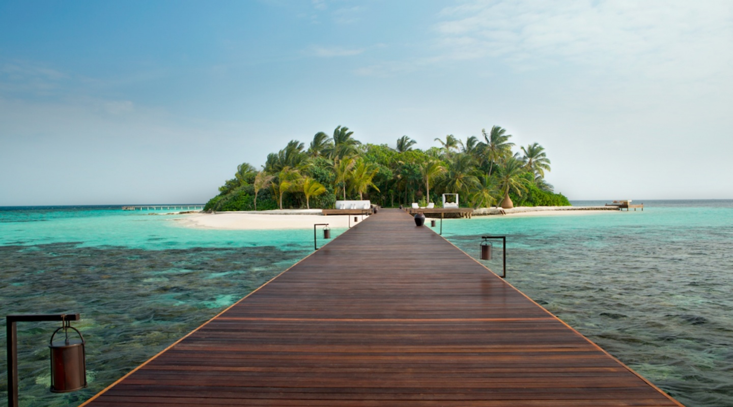 5 coco prive private island